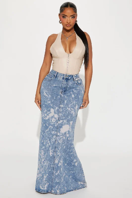 Long Road Bleach Wash Denim Maxi Skirt - Medium Wash