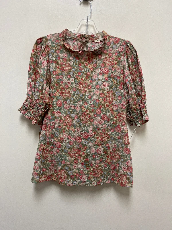 Top Short Sleeve By Clothes Mentor In Floral Print, Size: M